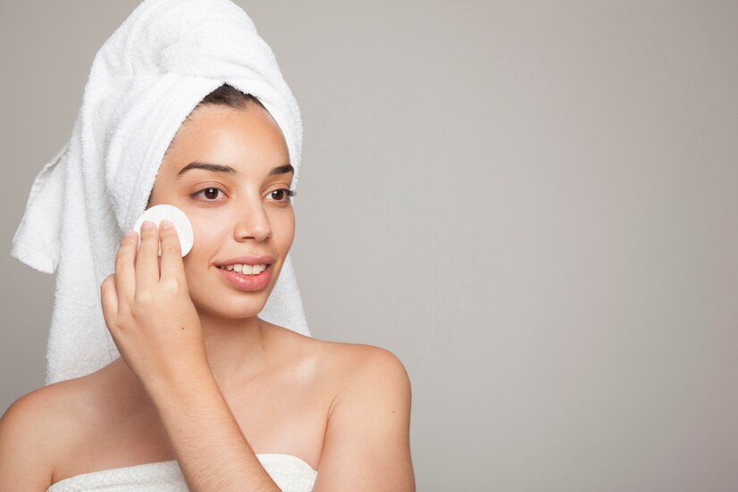 woman cotton pad copy space 23 2147656941